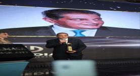 تكريم الإعلامي أسامة كمال  كأفضل إعلامي في مصر والوطن العربي لعام  2025